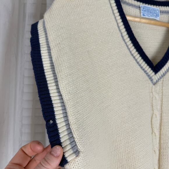 Vintage Pendleton wool sweater vest 2X cream navy trim cable knit made in USA - Picture 4 of 11